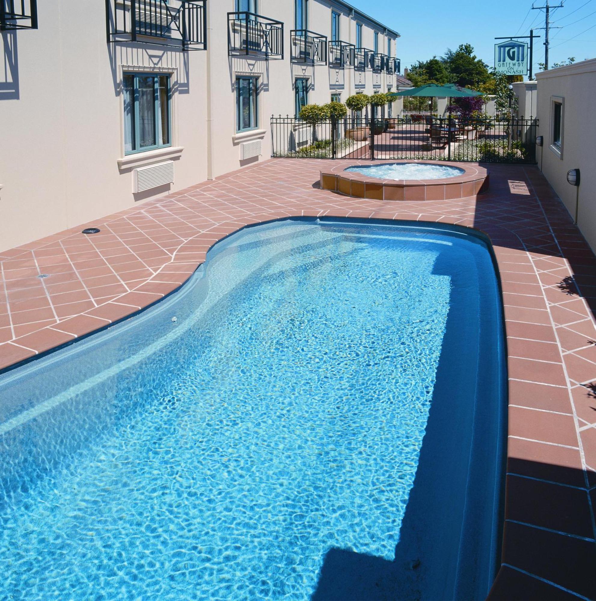 Gateway On Monash Hotel Notting Hill Ngoại thất bức ảnh